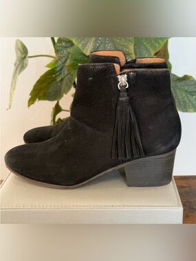 Coach Pricilla Oiled Toe Heel Suede Black Ankle Boots with Tassel Side Zip 9B